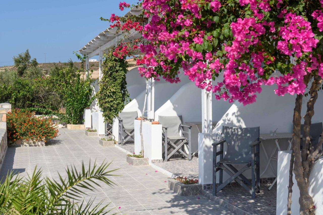 Κalamitsi Rooms & Apartments Kímolos Dış mekan fotoğraf