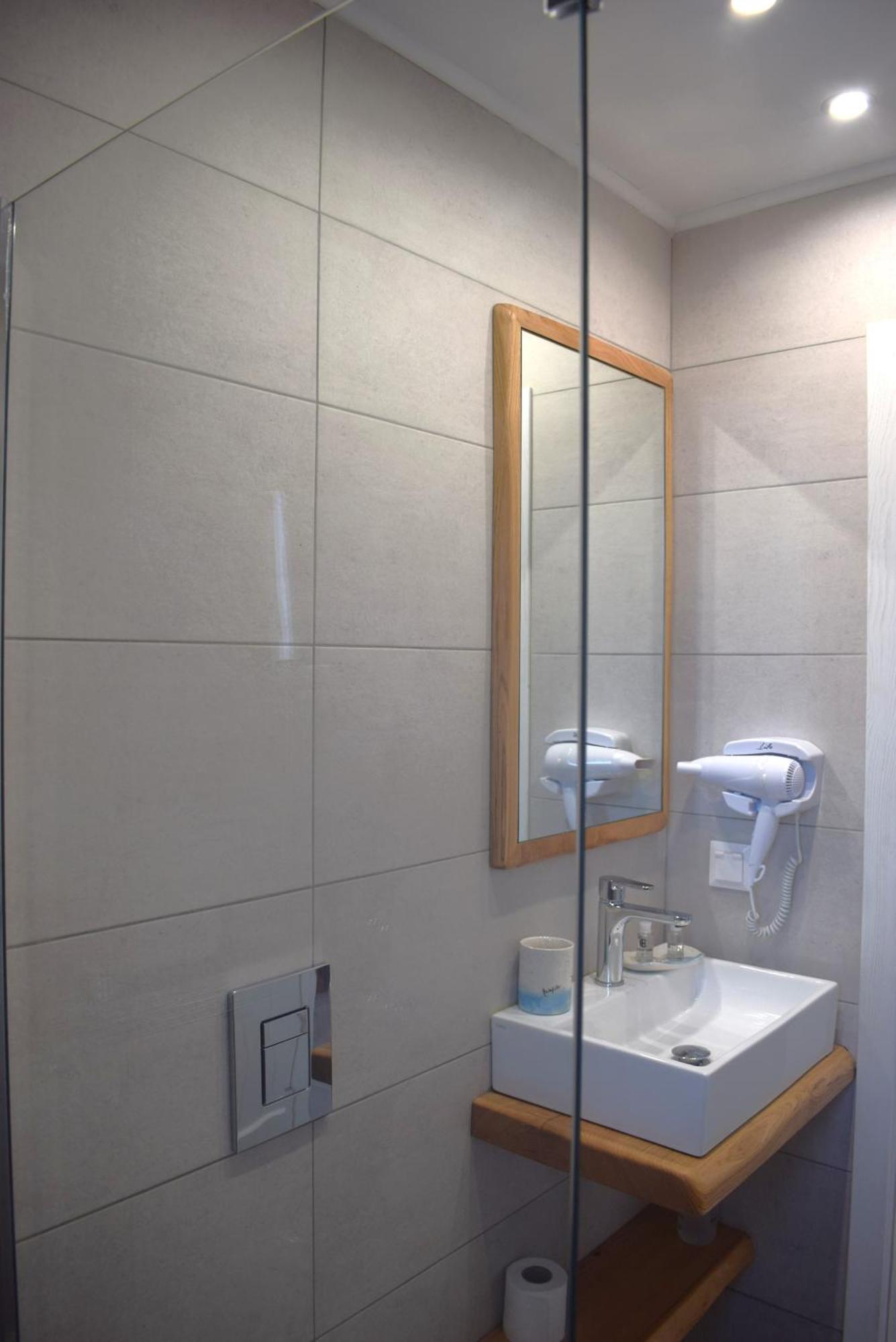 Κalamitsi Rooms & Apartments Kímolos Dış mekan fotoğraf